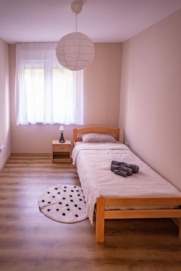 Charna Beograd